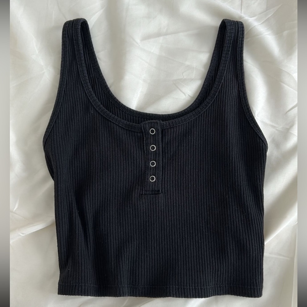 Selling this black tank top.. worn a couple of times. Light material.
